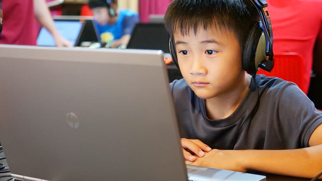 Kidocode teen building a sports analyzer